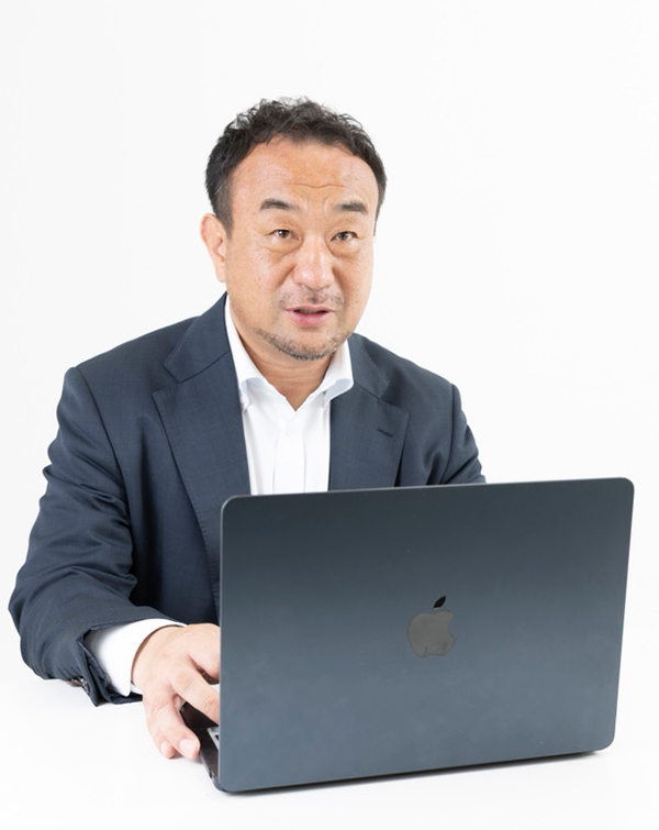 代表 伊藤慎